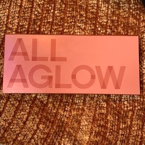 Clinique All Aglow Face Palette! ✨